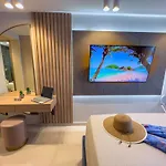 Διαμέρισμα Luxury Naoum - Adults Only *